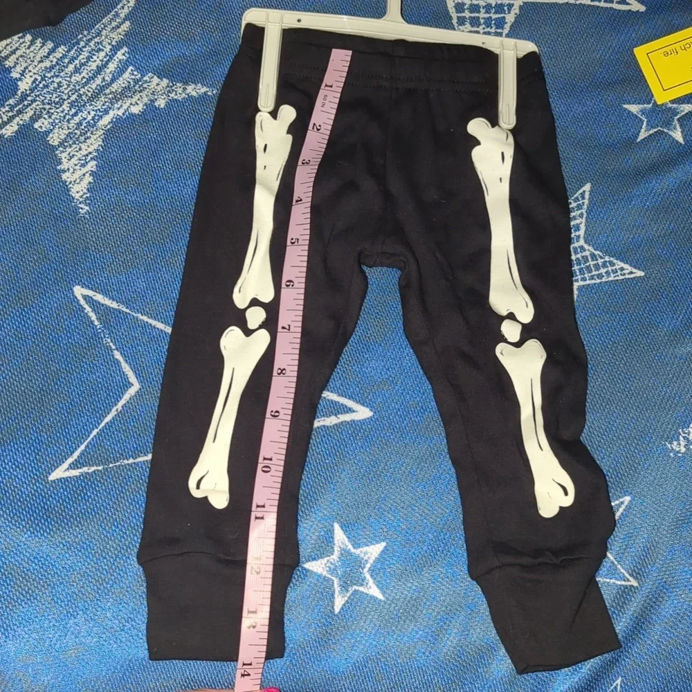 CARTER's Black Skeleton Pajamas with Glow Bones 6M NWT Unisex